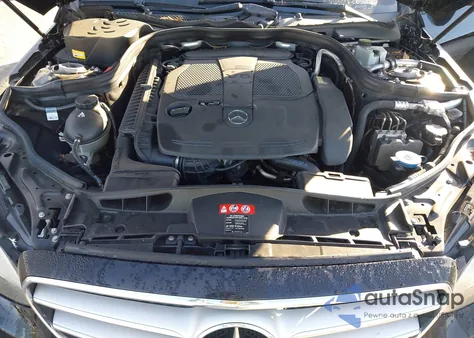 2014 Mercedes-Benz E 350 z USA, uszkodzony, nr VIN WDDHF5KB1EA837456